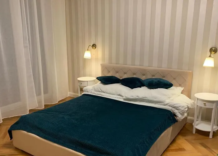 New Oldtown Apartment Near St Martin Cathedral, Ac, Balcony
